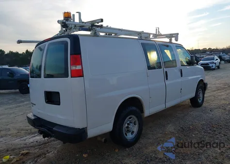 2017 Chevrolet Express 2500 Work Van из США, поврежденный, VIN 1GCWGAFF8H1246565